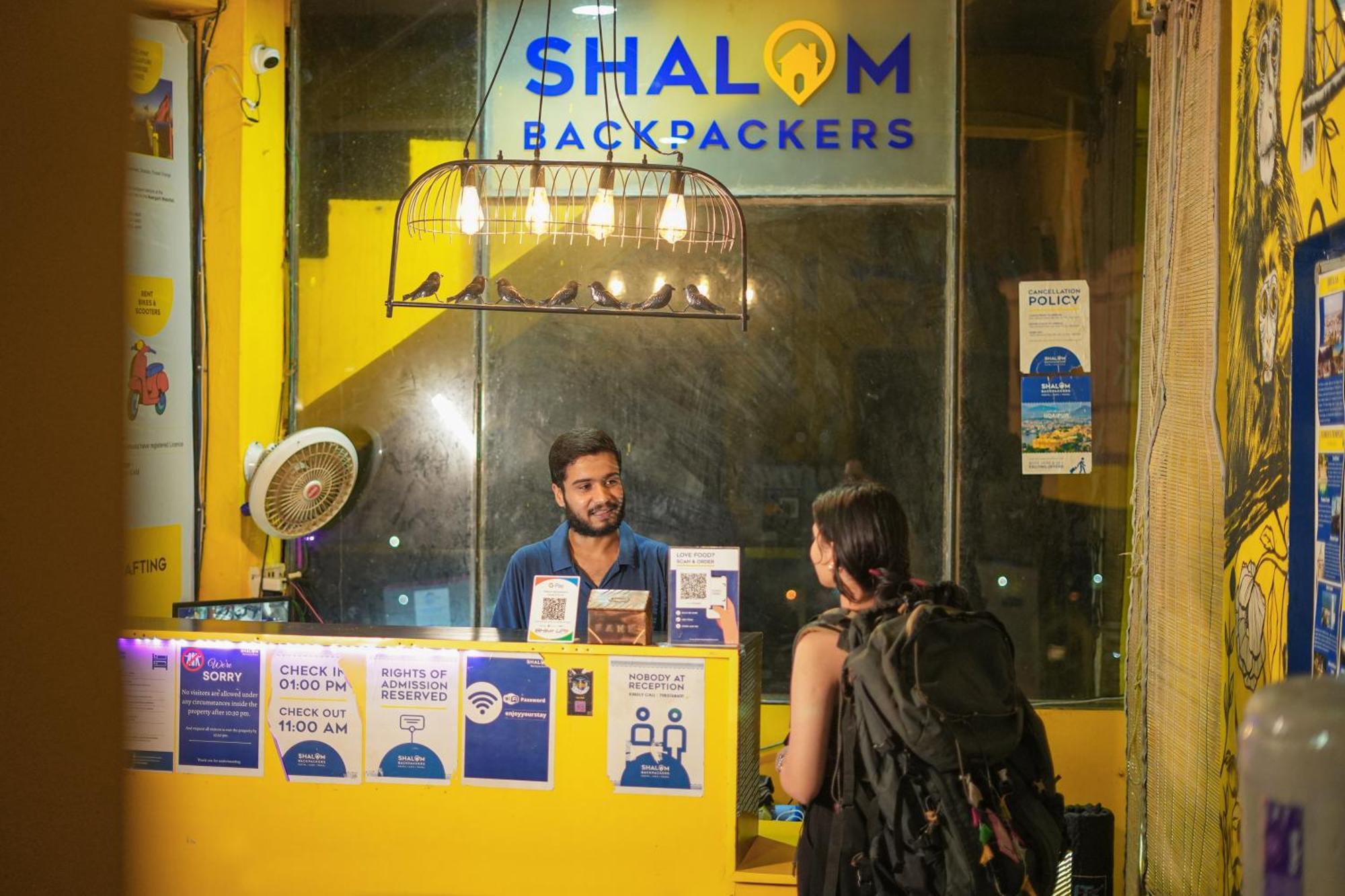 Хостел Shalom Backpackers Рішикеш Екстер'єр фото